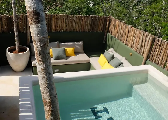 Loba Male Only 4* Tulum
